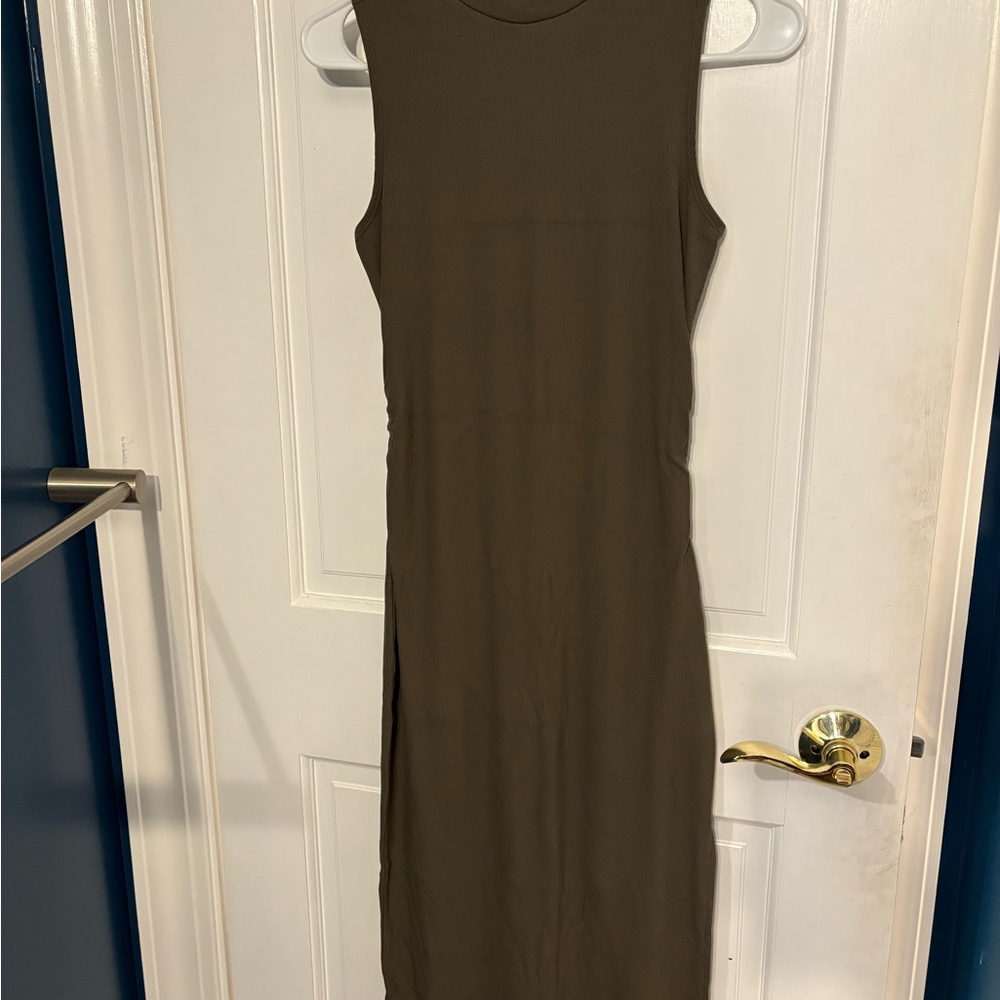 Vuori Sleeveless Maxi Dress in Olive